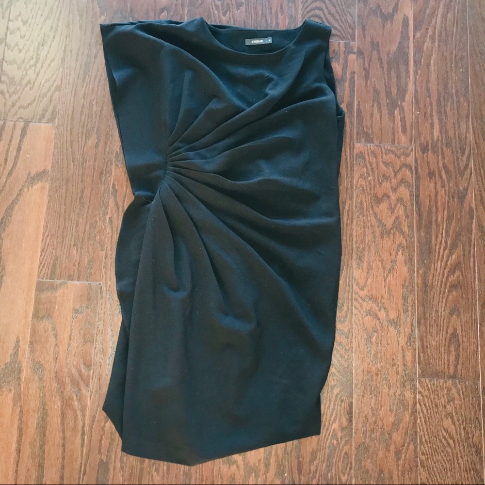 Fabulous black dress perfect for any occasion.